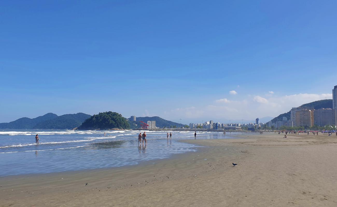 Photo de Jose Menino Beach avec sable beige fin de surface