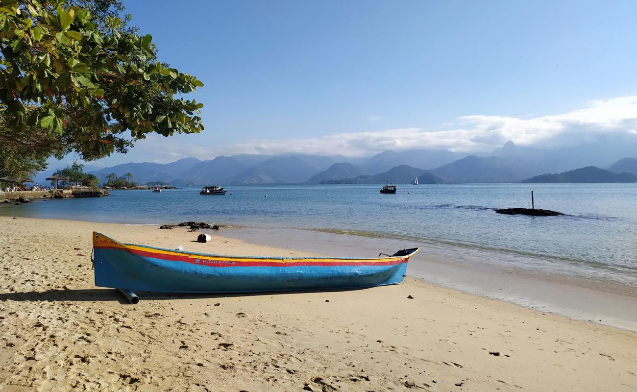 Photo de Ilha do Cedro Beach avec sable beige de surface