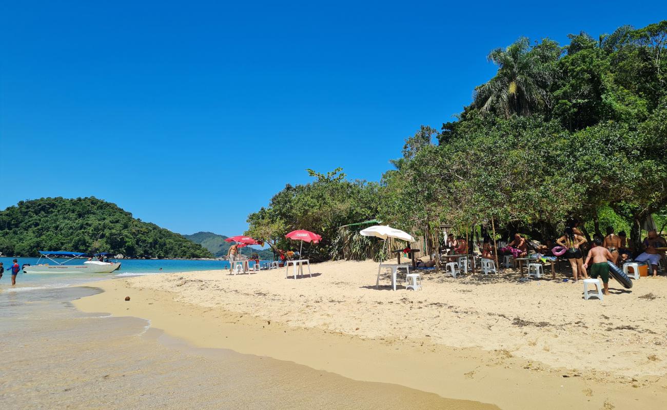 Photo de Ilha Pelada Pequena Beach avec sable beige de surface