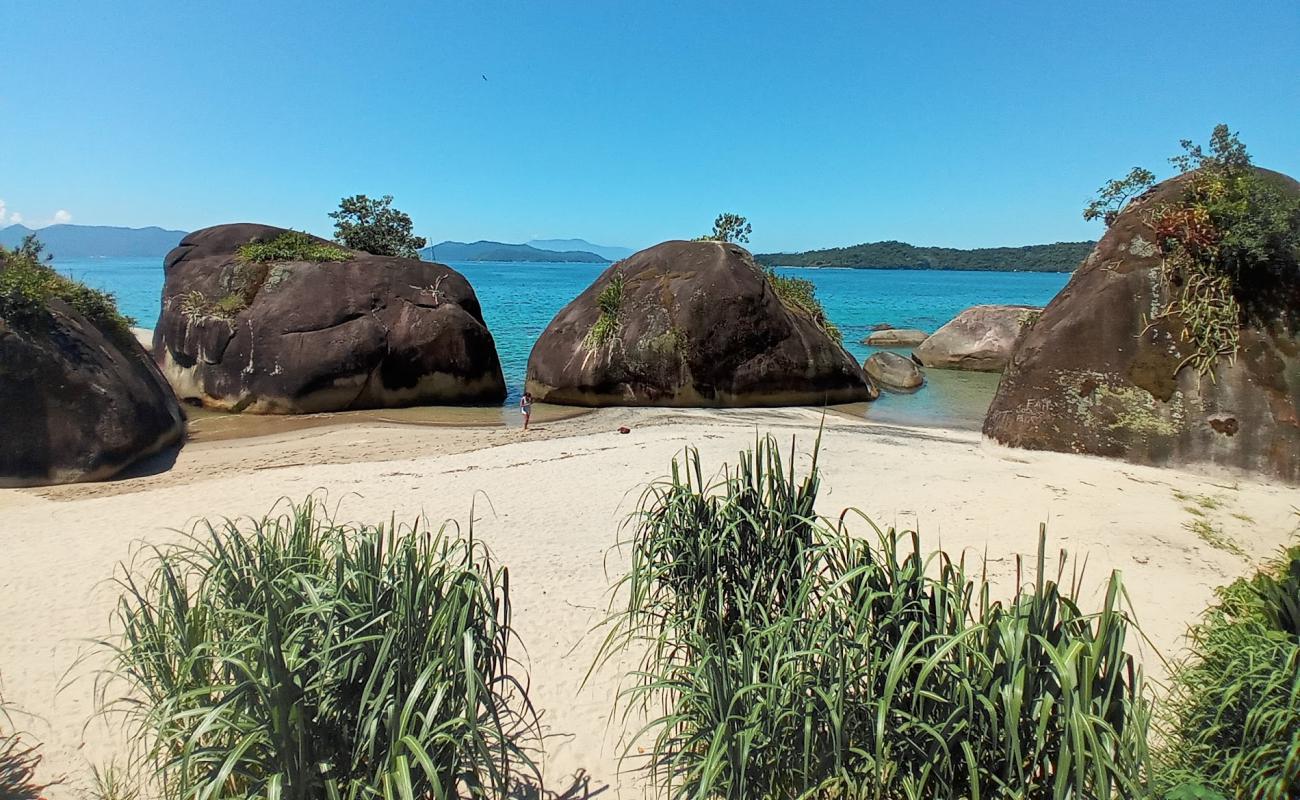 Photo de Praia Secreta avec sable beige de surface
