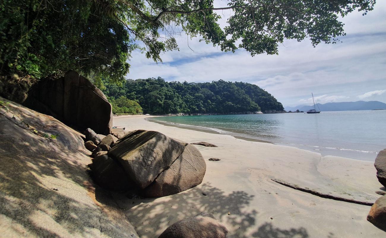 Photo de Praia do Pingo d'Agua avec sable beige de surface