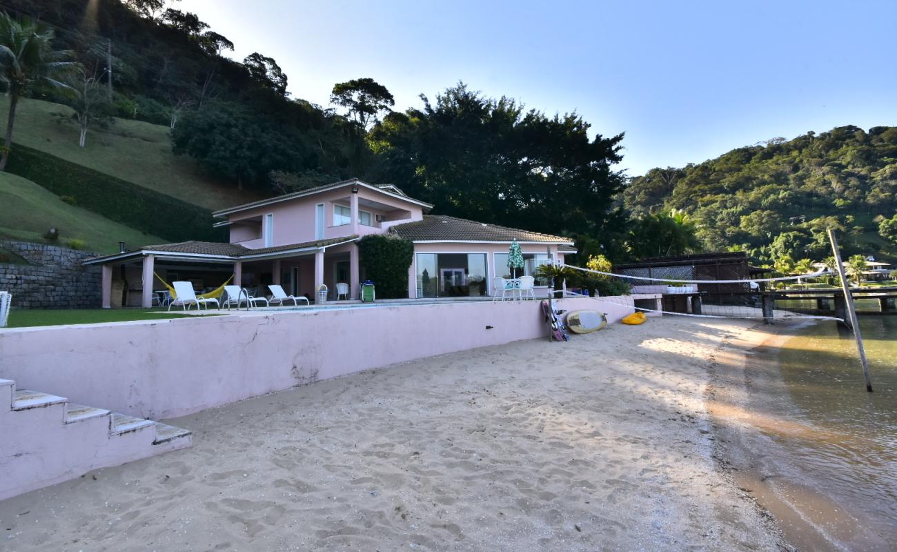 Photo de Caieirinha Beach avec sable beige de surface