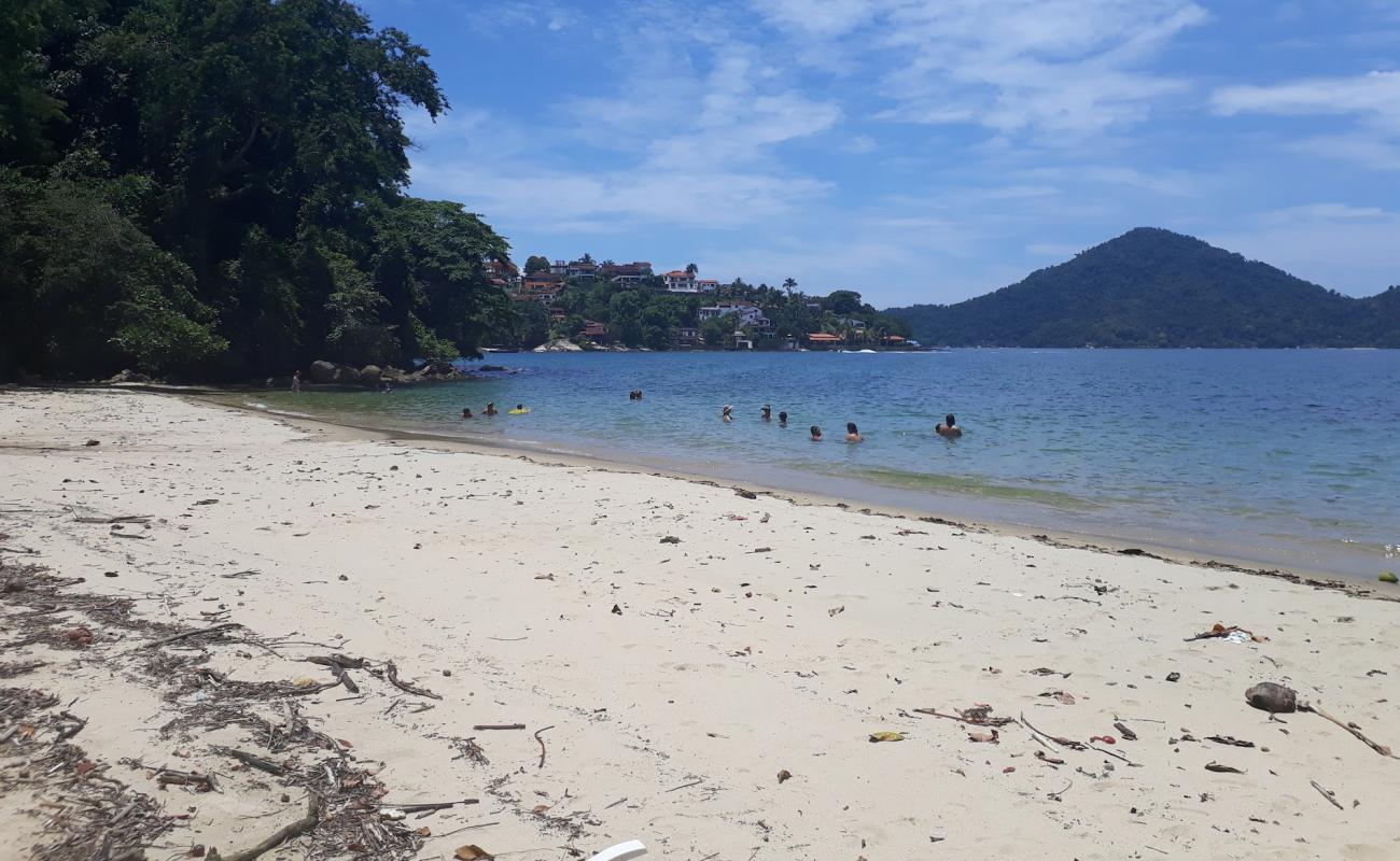 Photo de Bica Beach avec sable beige de surface