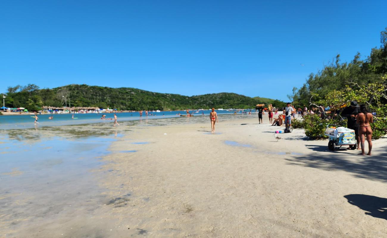 Photo de Praia da Ilha do Japones avec sable beige de surface