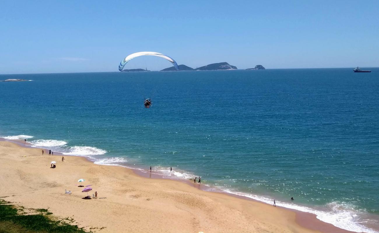 Photo de Praia Campista avec sable beige de surface