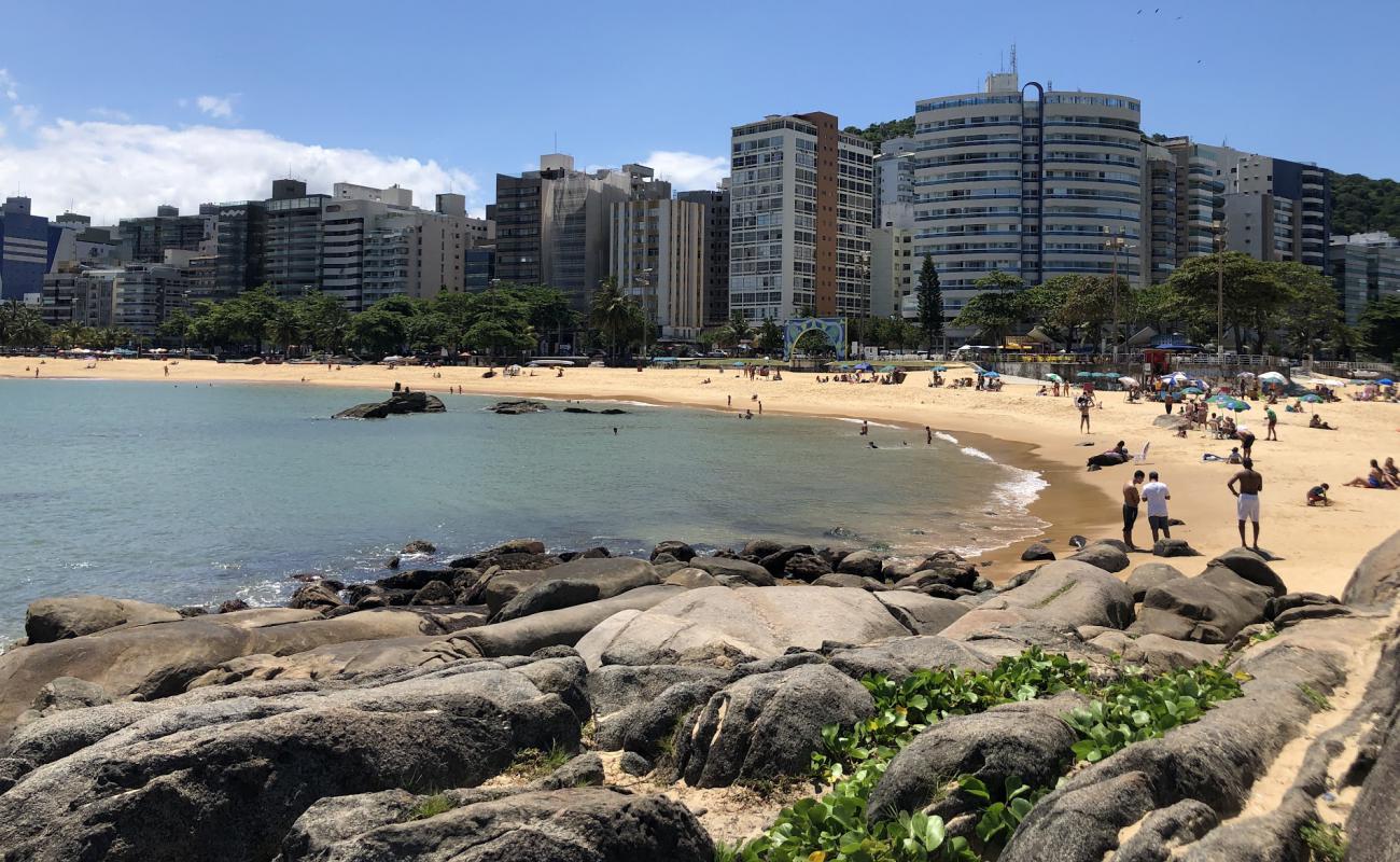 Photo de Praia da Costa avec sable beige de surface