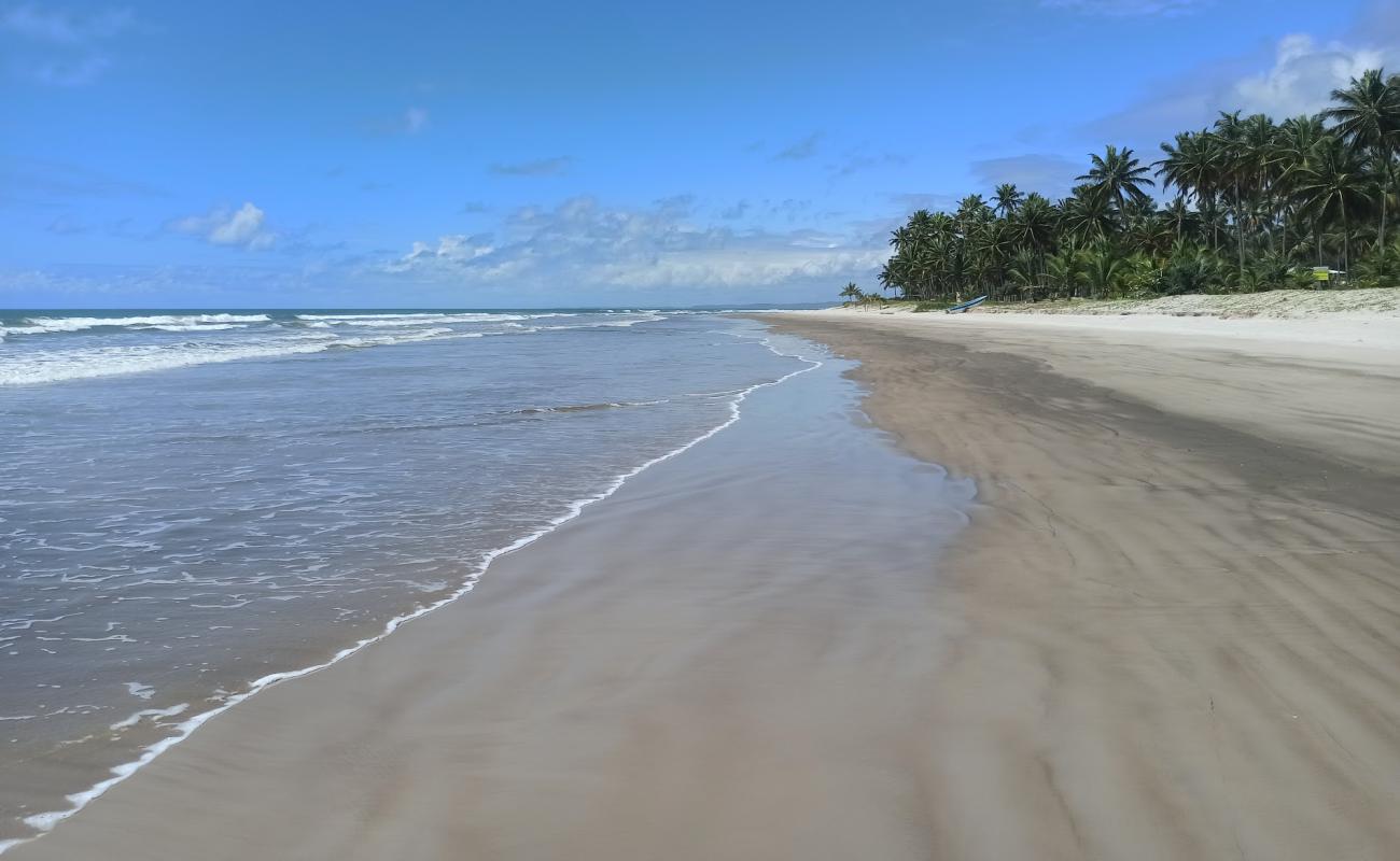 Photo de Praia Dos Nobres avec sable beige de surface