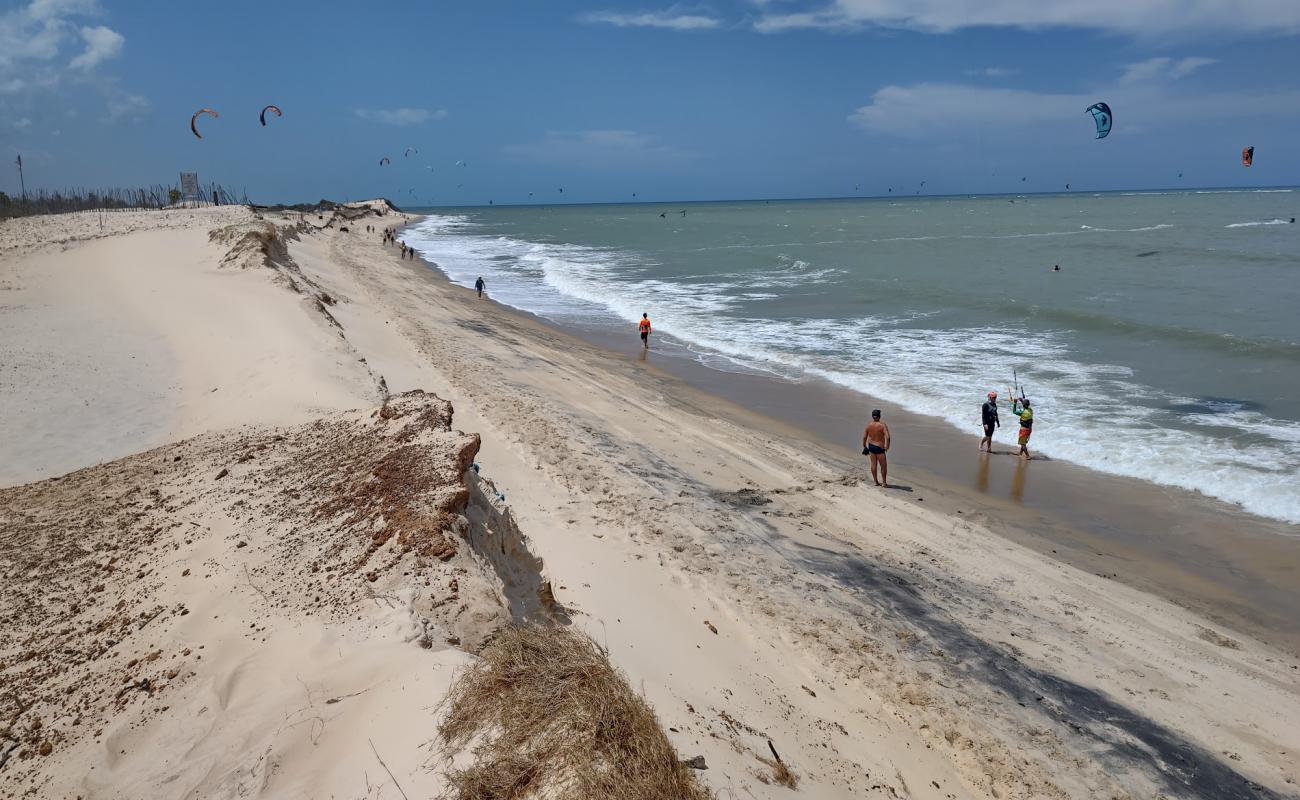 Photo de Praia de Monte Alegre avec sable beige de surface