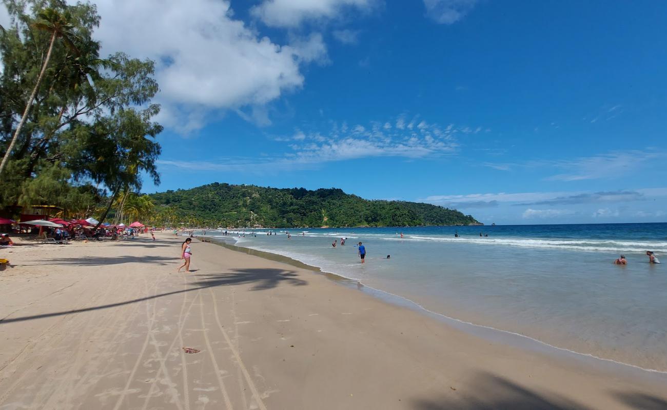 Photo de Plage de Maracas avec sable fin et lumineux de surface