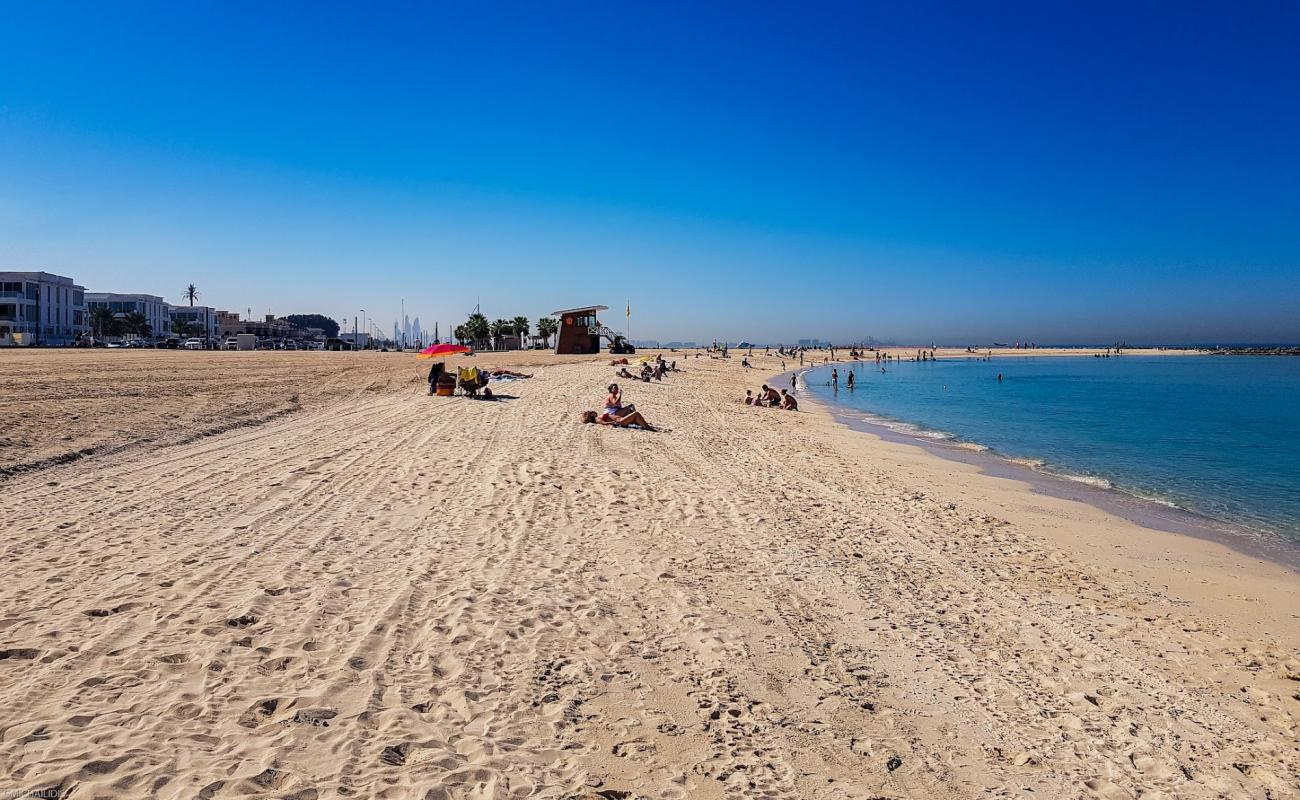 Photo de Plage de Jumeirah avec sable beige fin de surface
