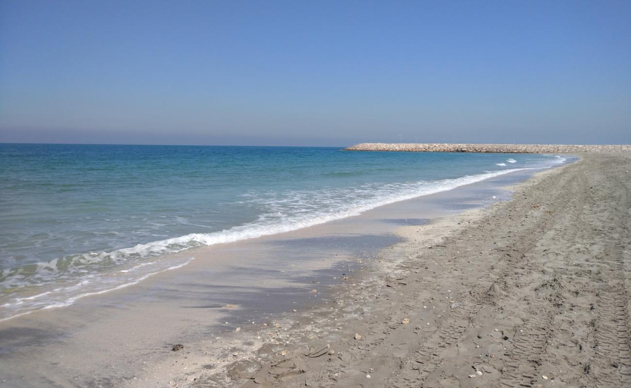 Photo de Rak beach avec sable lumineux de surface