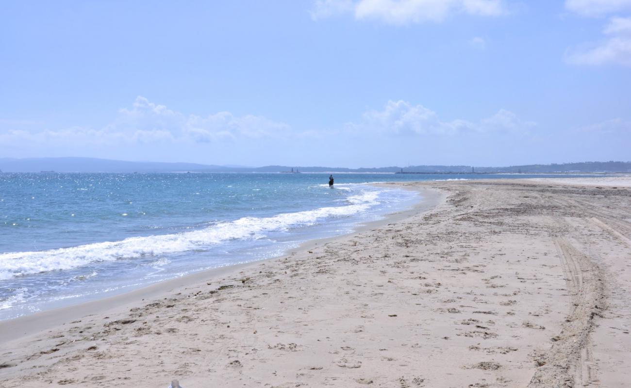 Photo de Bizerte Beach II avec sable fin et lumineux de surface