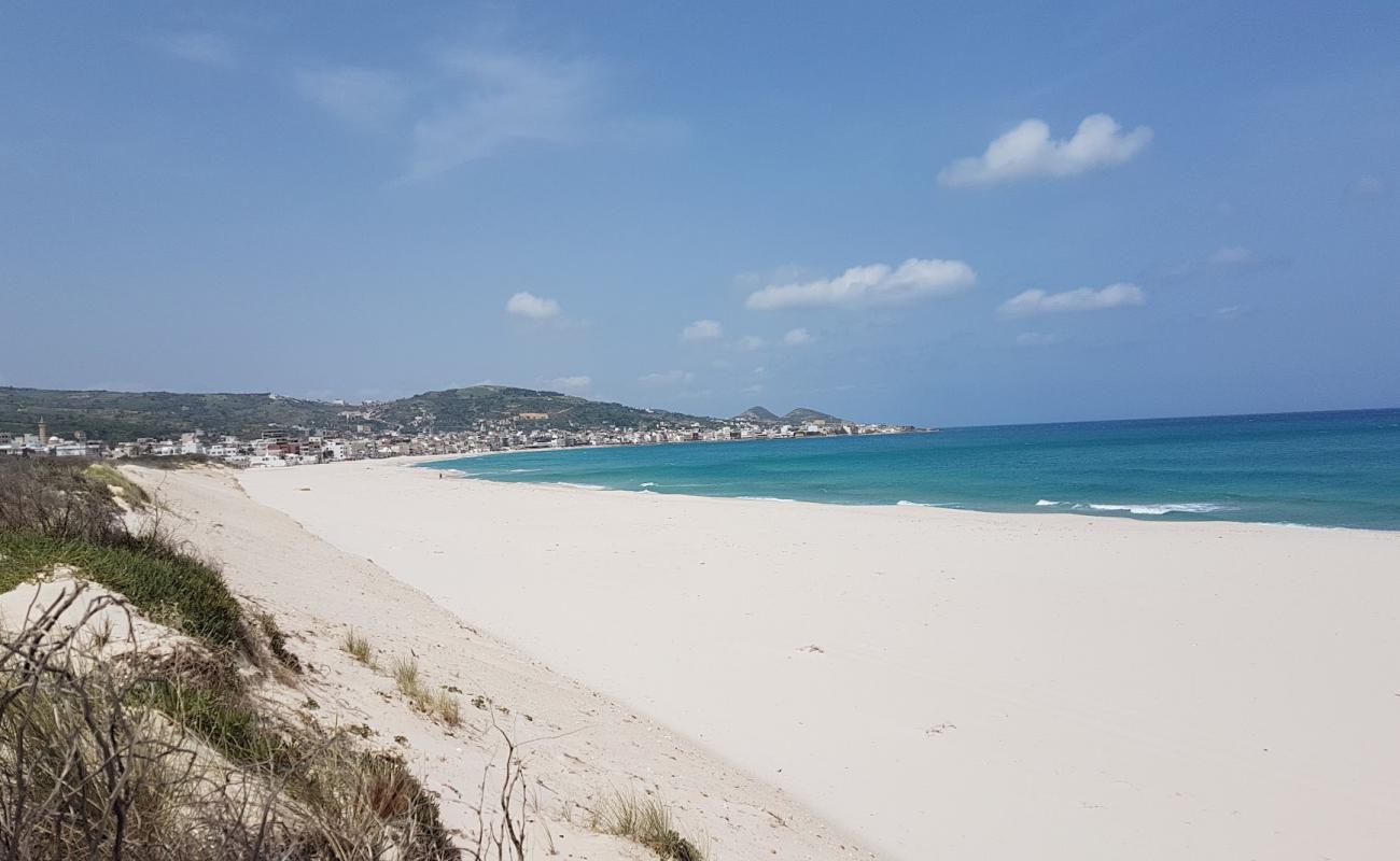 Photo de Rafraf Plage II avec sable lumineux de surface