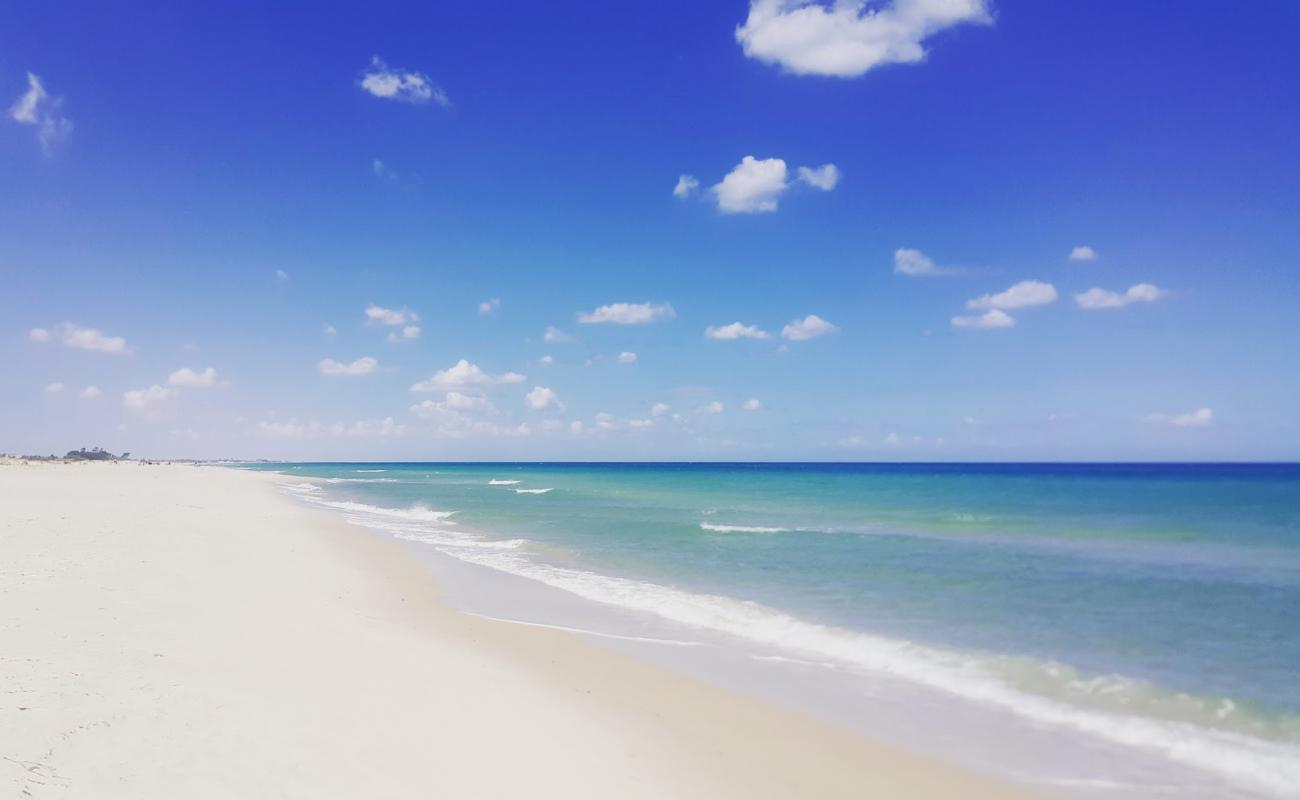 Photo de Daroufa Beach avec sable fin et lumineux de surface