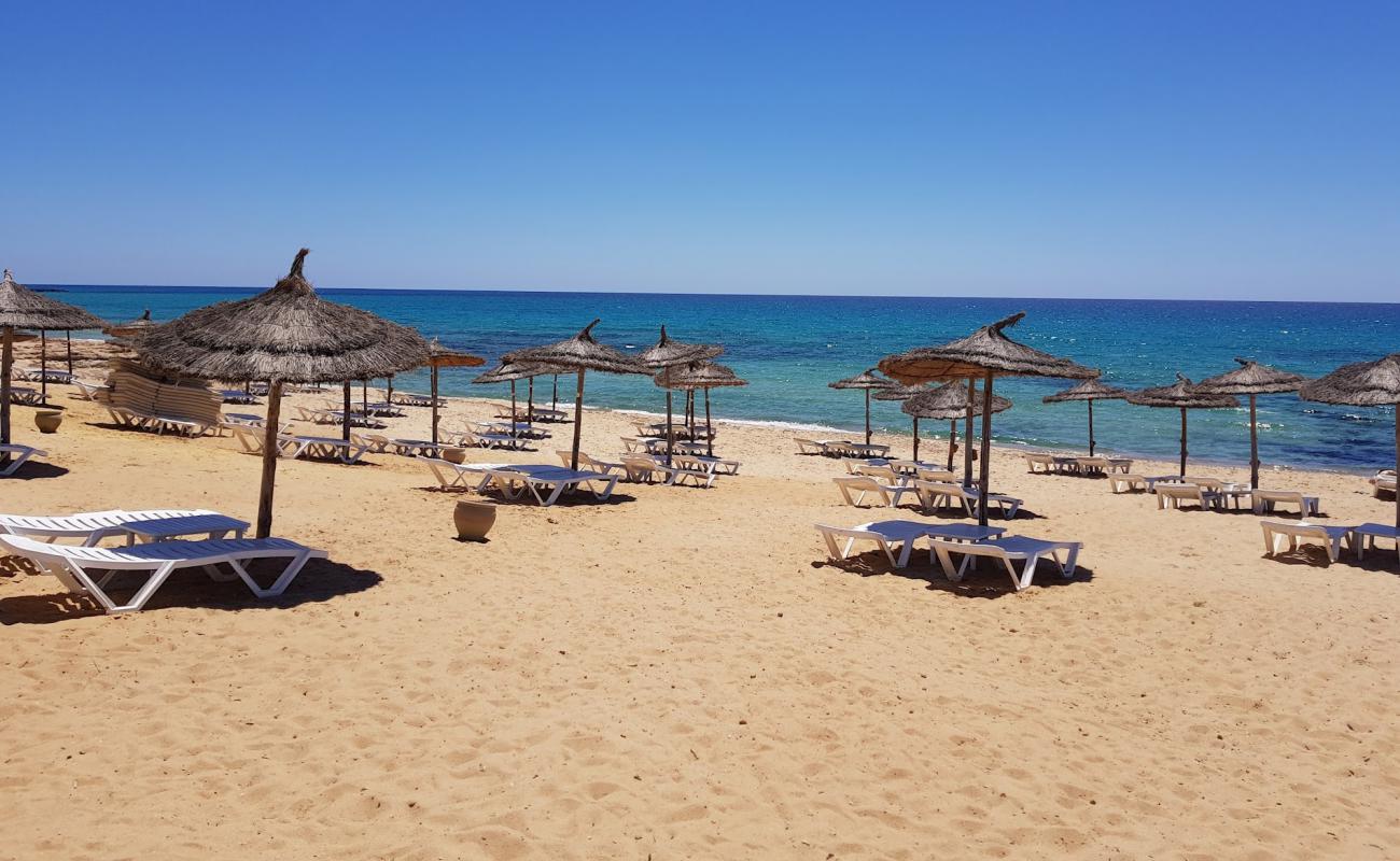 Photo de Plage Sultan avec sable beige fin de surface