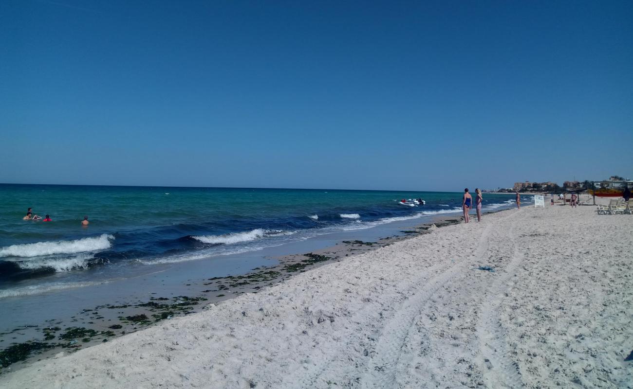 Photo de Happy beach avec sable fin blanc de surface