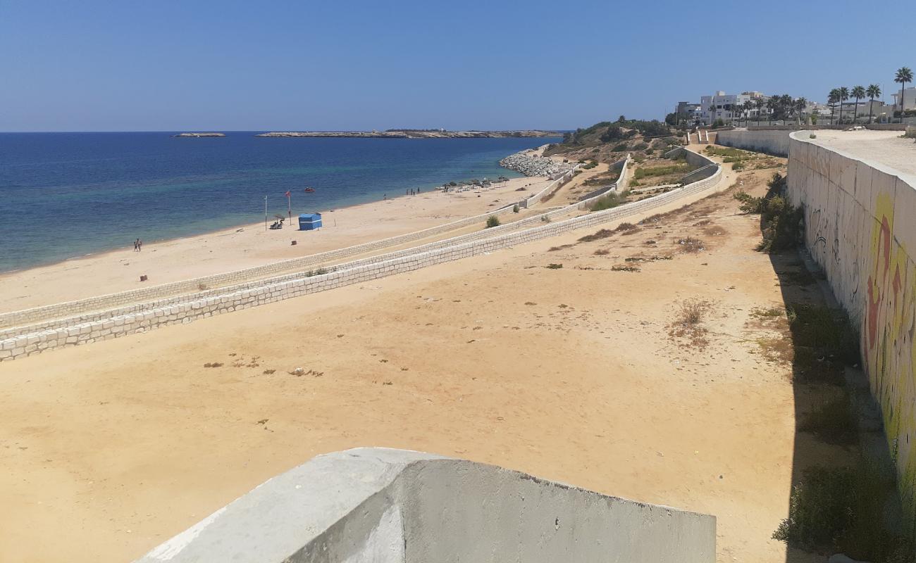 Photo de Plage la Falaise avec sable blanc de surface