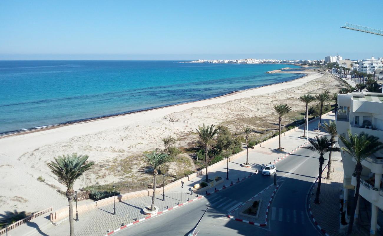 Photo de Mahdia beach III avec sable fin blanc de surface