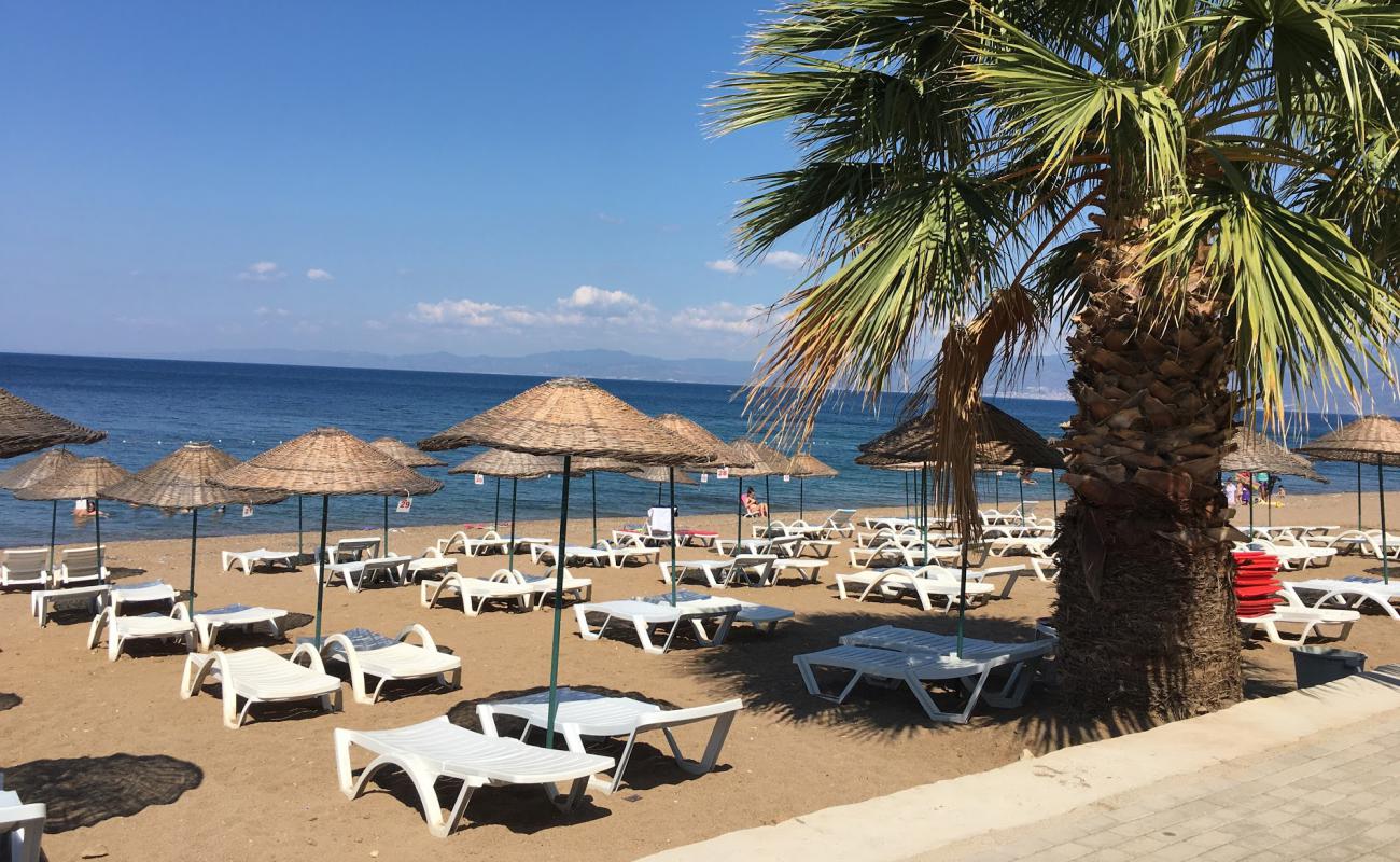 Photo de Mayko beach avec sable lumineux de surface