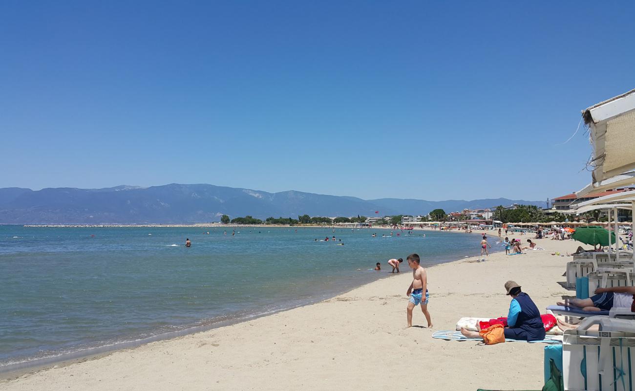 Photo de Oren beach avec sable lumineux de surface