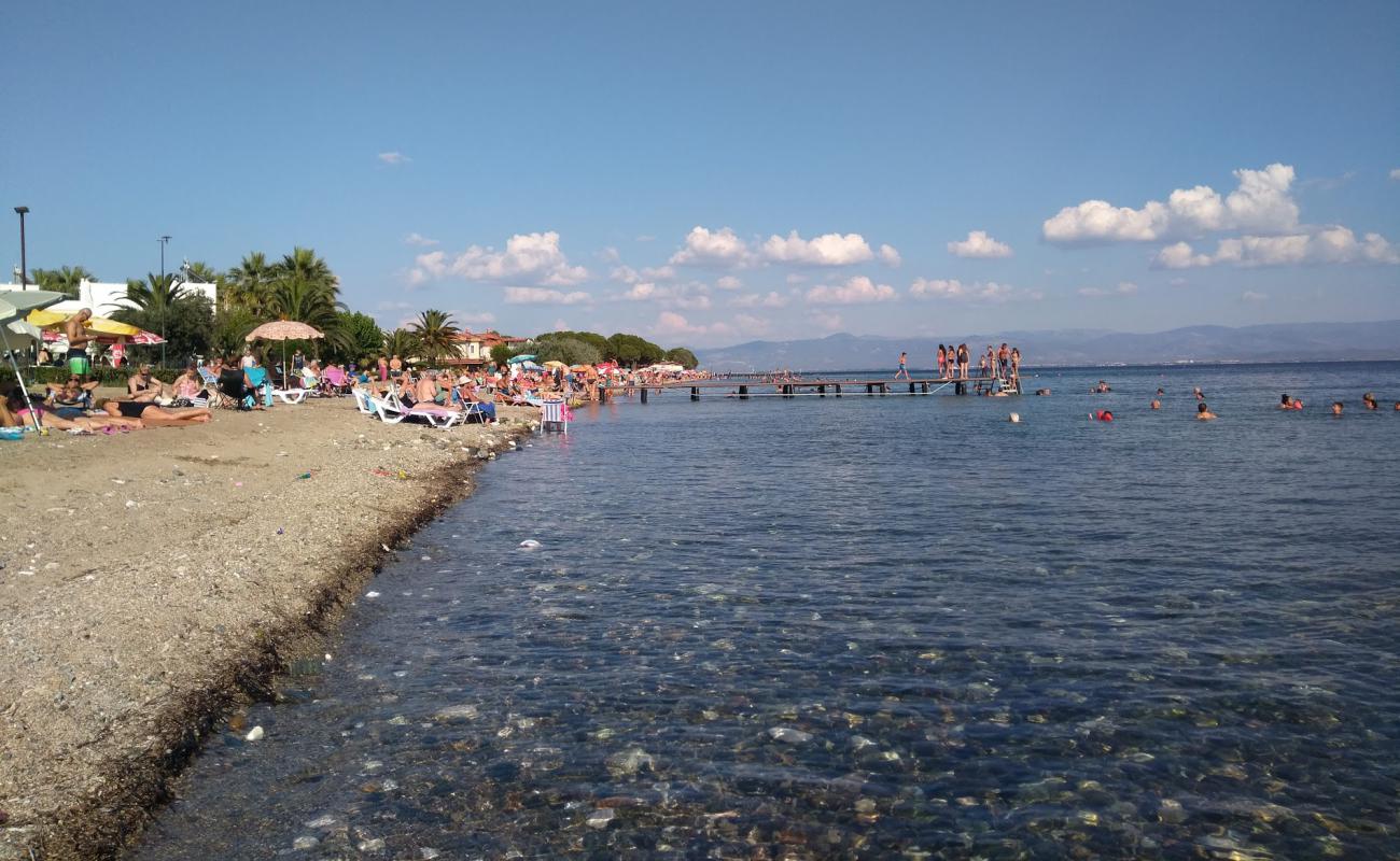 Photo de Imbat beach avec sable clair avec caillou de surface