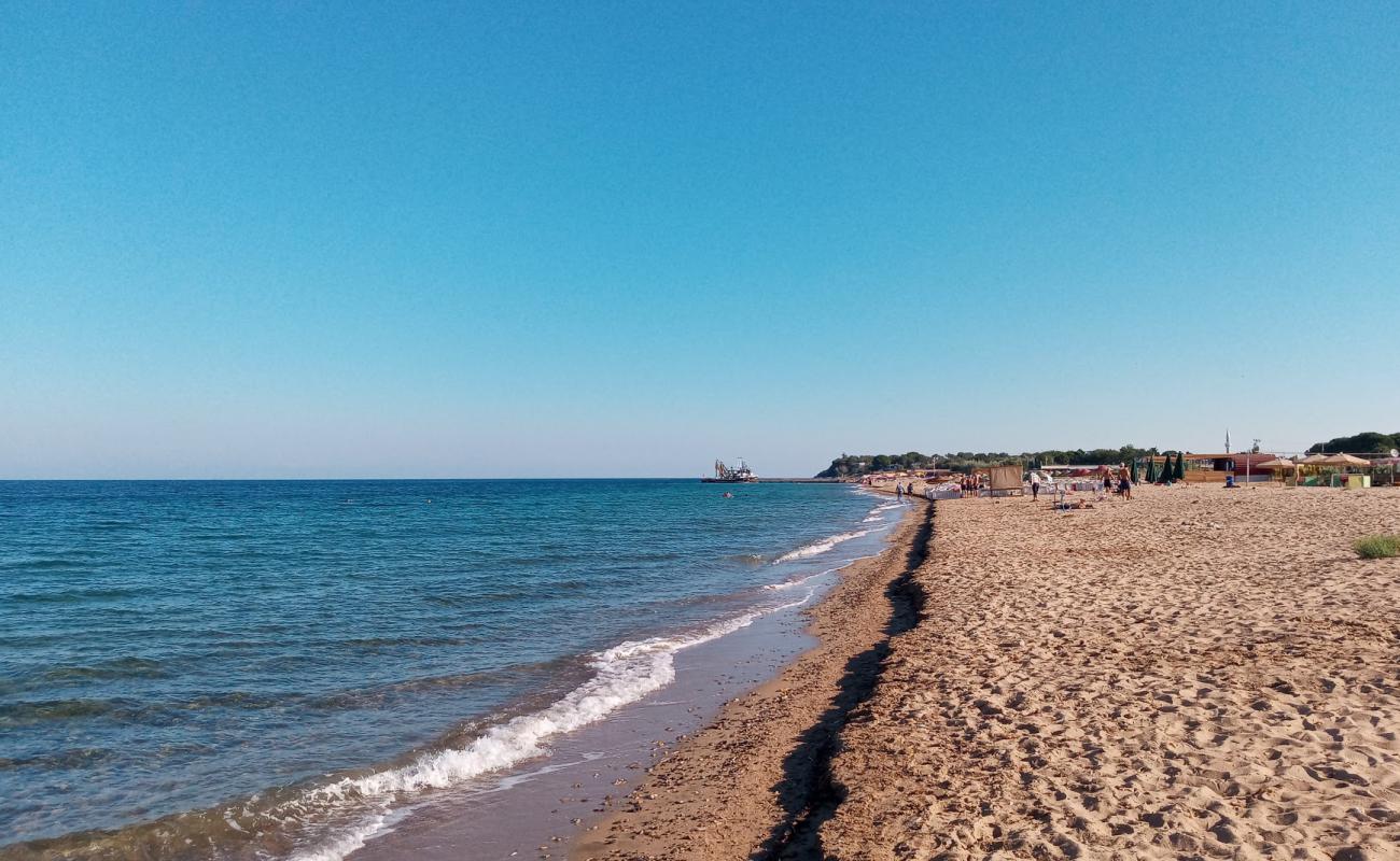 Photo de Geyikli beach avec sable lumineux de surface