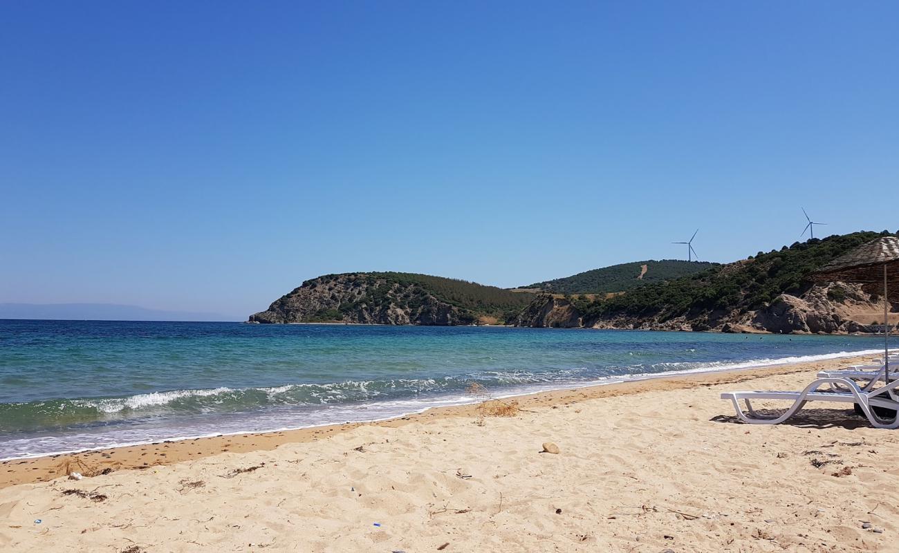 Photo de Sahmelek beach avec sable lumineux de surface