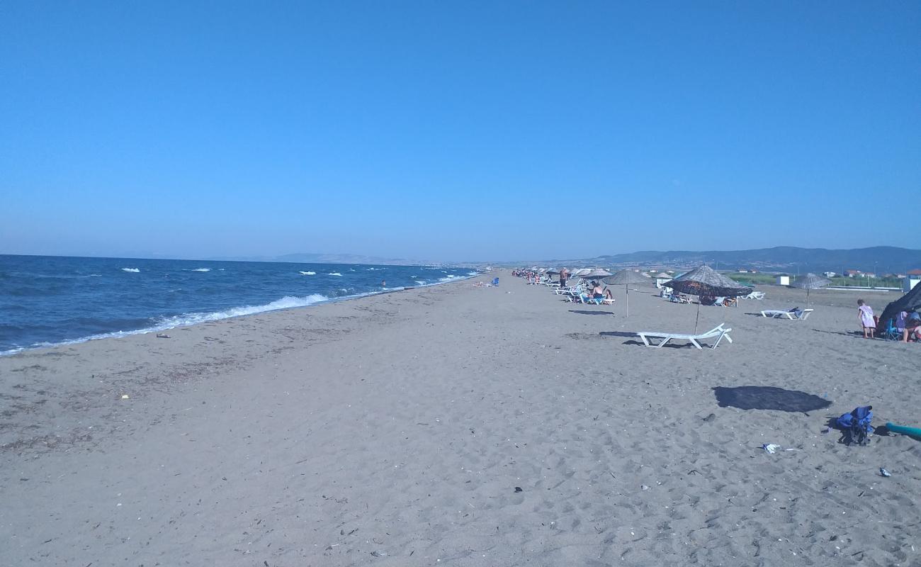 Photo de Kumkent beach avec sable lumineux de surface