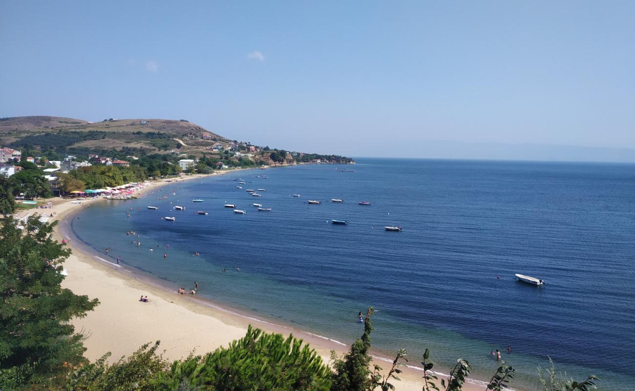 Photo de Karsiyaka beach II avec sable brun de surface