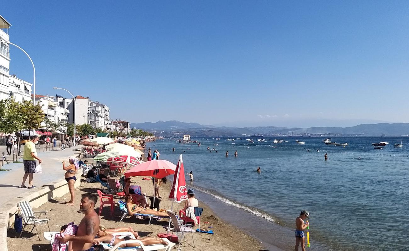 Photo de Kucuk Kumla beach avec sable beige & galets de surface