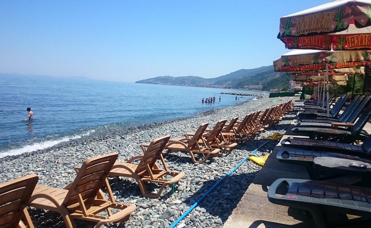 Photo de Reis Aile beach avec caillou gris de surface