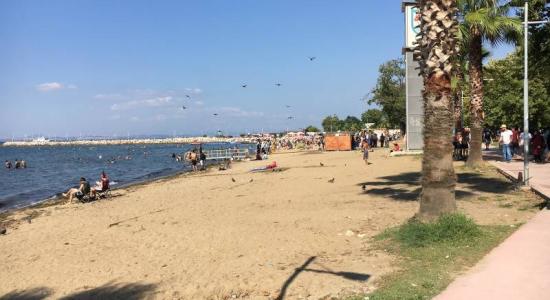 Yalova Gunbatimi beach