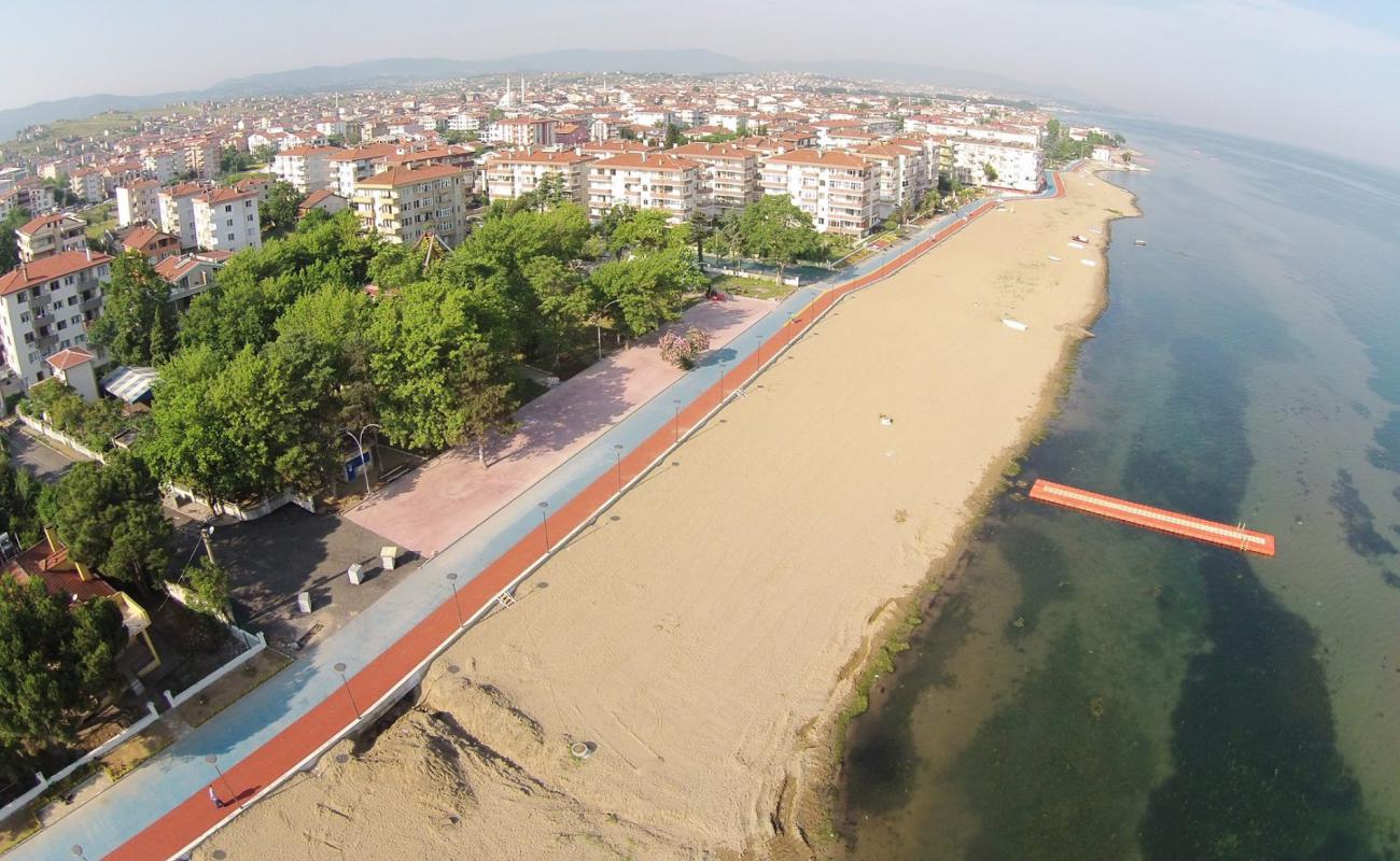 Photo de Dejavu beach II avec sable brun de surface