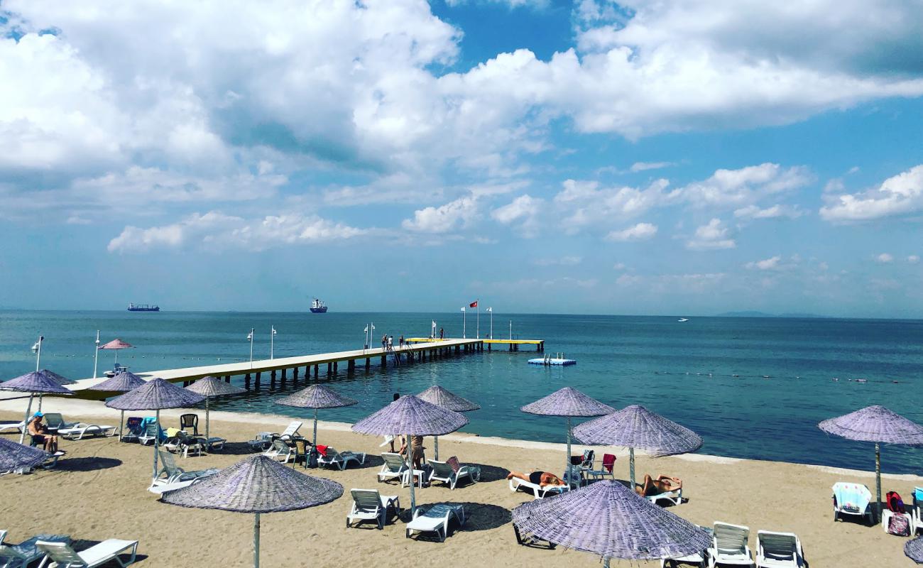 Photo de Aydinkent beach avec sable brun de surface