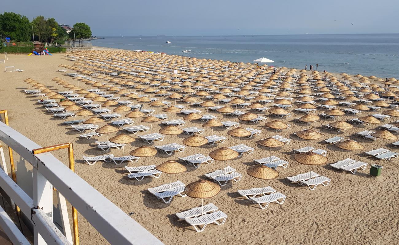 Photo de Plage de Florya Gunes avec sable lumineux de surface