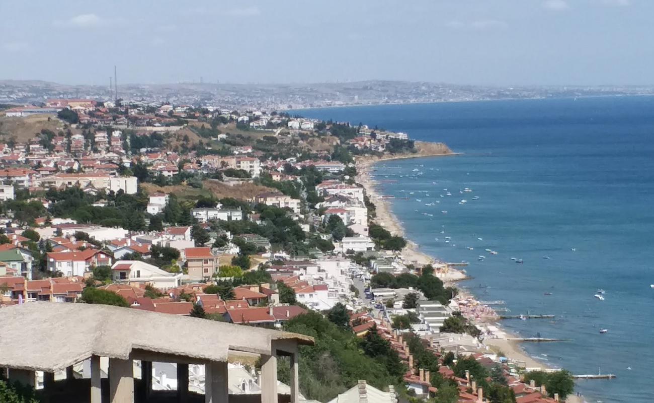 Photo de Silivri beach avec sable brun de surface