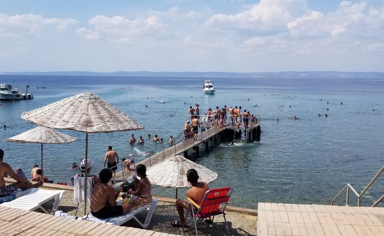 Photo de Ortakoy beach avec béton de surface