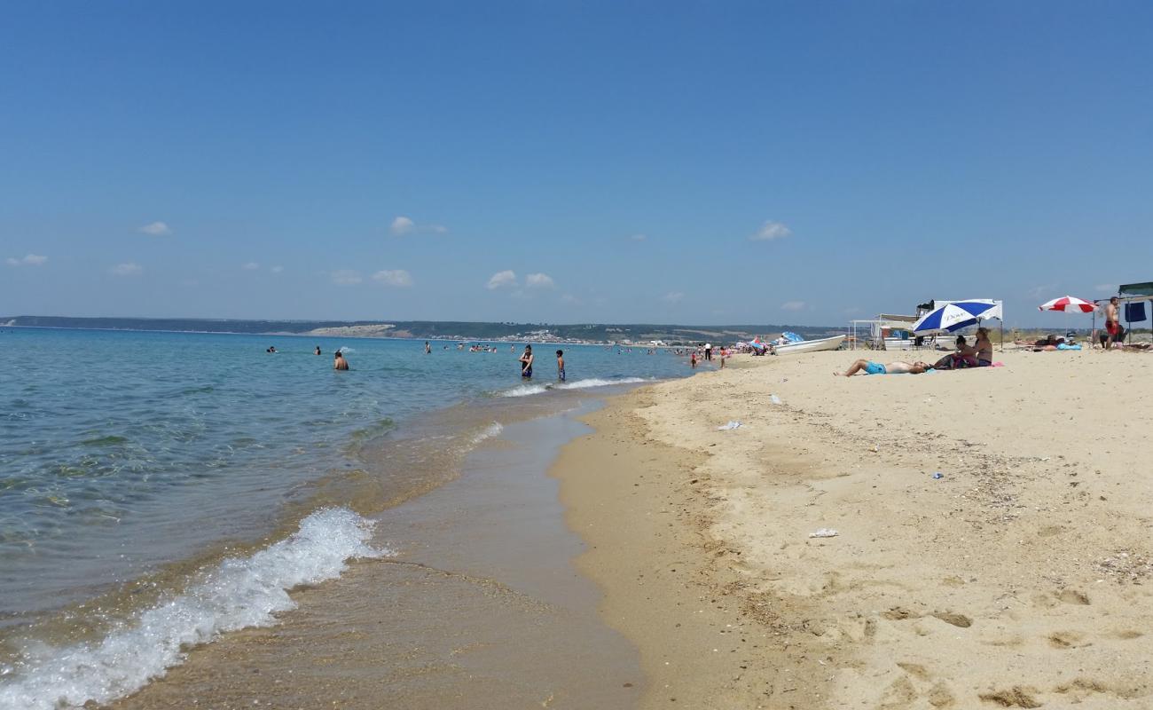 Photo de Mecidiye coast beach avec sable fin et lumineux de surface