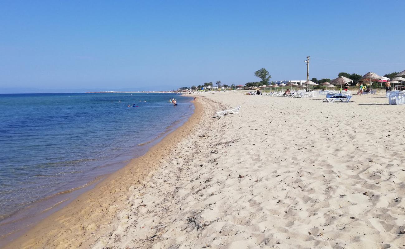 Photo de Enez Pirlanta Plaji avec sable beige de surface