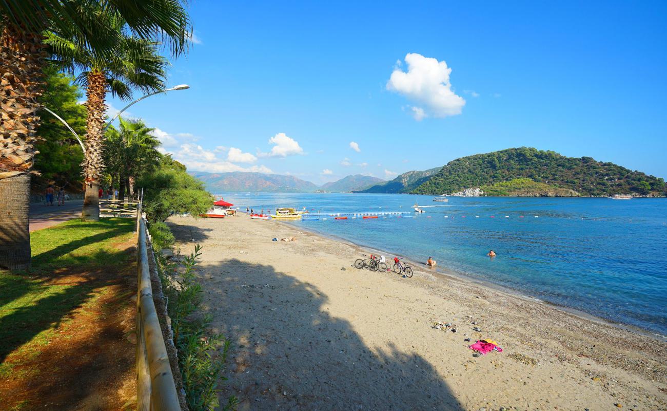 Photo de Icon Beach avec sable beige & galets de surface