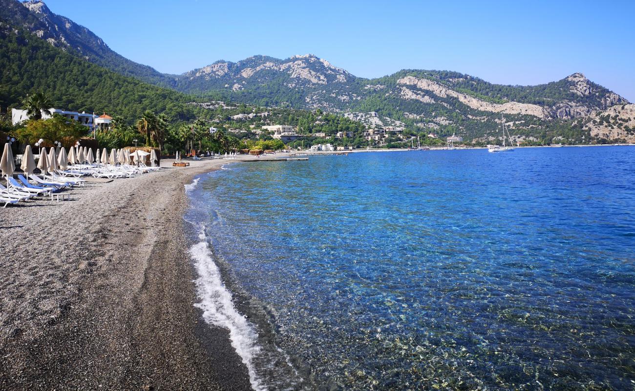 Photo de Kumlubuk avec sable gris avec caillou de surface