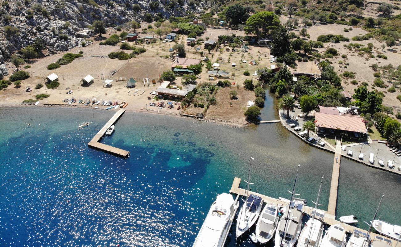 Photo de Kocabahce beach avec galets gris de surface