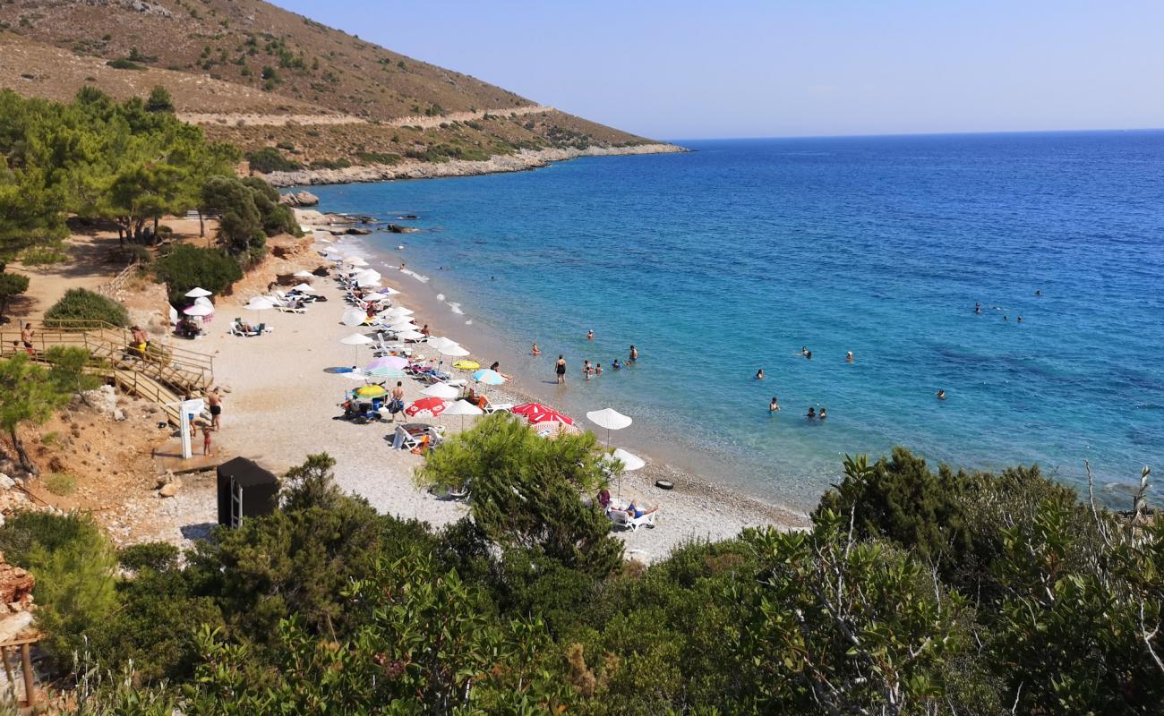 Photo de Akcabuk beach avec caillou gris de surface