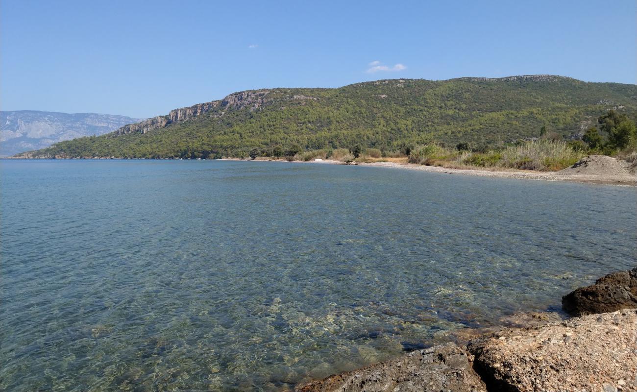 Photo de Karaca beach II avec caillou gris de surface