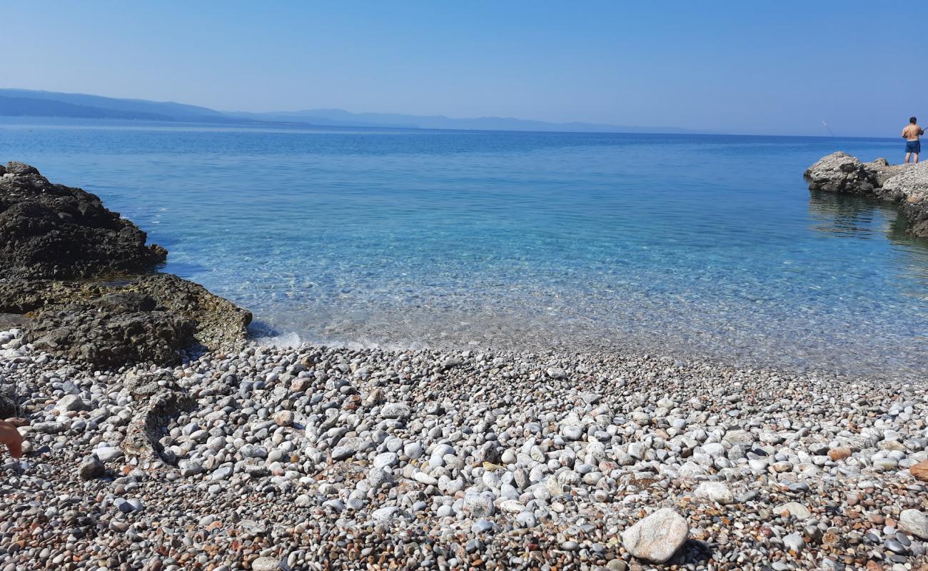 Photo de Yalçın Sivrikaya Koyu avec galets beige de surface