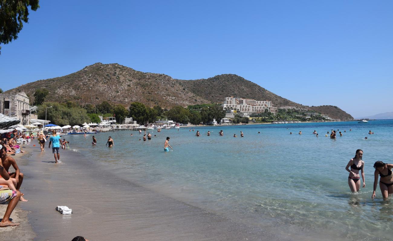 Photo de Zorba beach avec caillou fin clair de surface