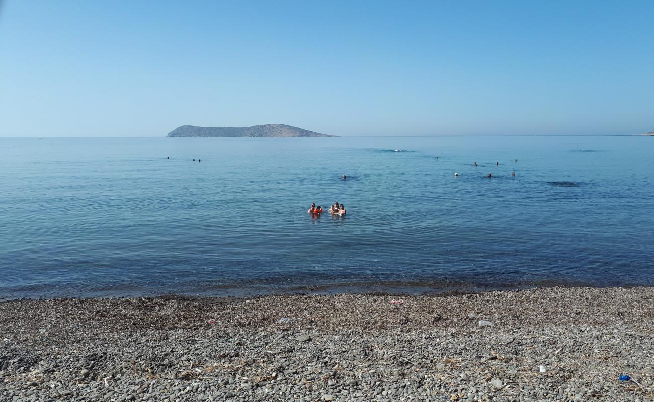 Photo de Kirpi Beach avec sable clair avec caillou de surface