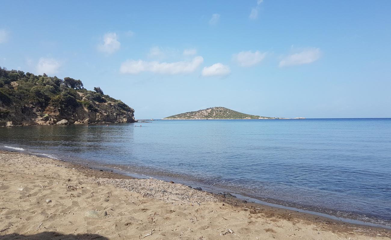 Photo de Gumusluk beach avec sable clair avec caillou de surface