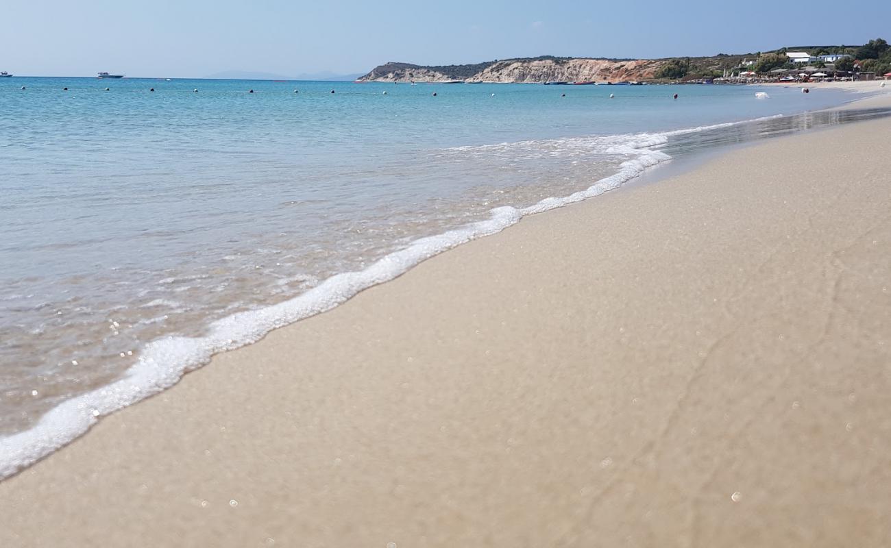 Photo de Plage d'Altinkum avec sable fin et lumineux de surface