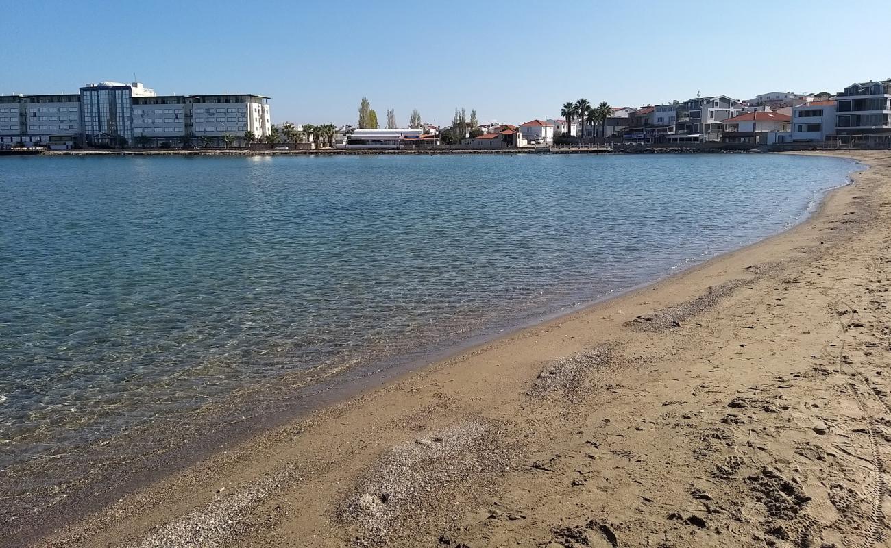 Photo de Kocakum Plaji avec sable brun de surface